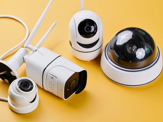انواع دوربین مدار بسته همراه با معایب و مزایای دوربین های امنیتی